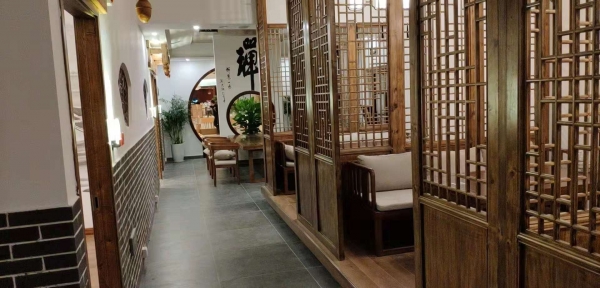 重庆新中式茶楼隔断装修